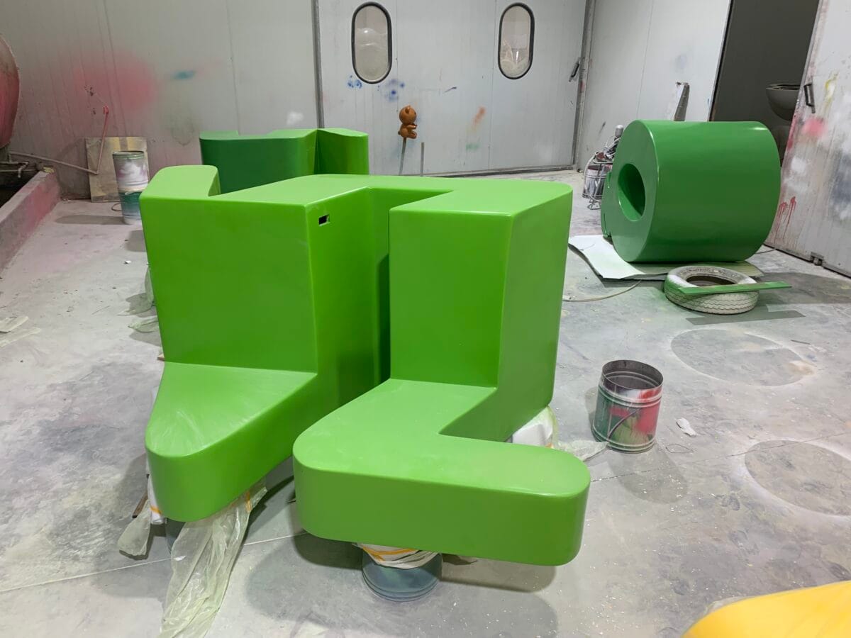 geometric bench”“modern outdoor seating”“fiberglass public seating